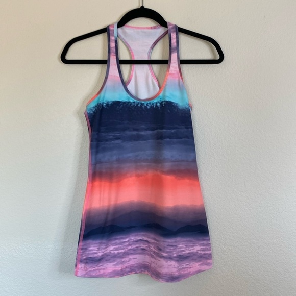 Lululemon CRB racerback tank beachscape multi Sz 6? - Picture 1 of 3